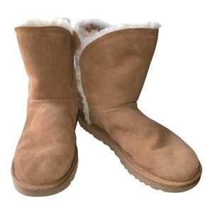 UGG Classic Short Fluff Hi-Low Boots in Chestnut Suede